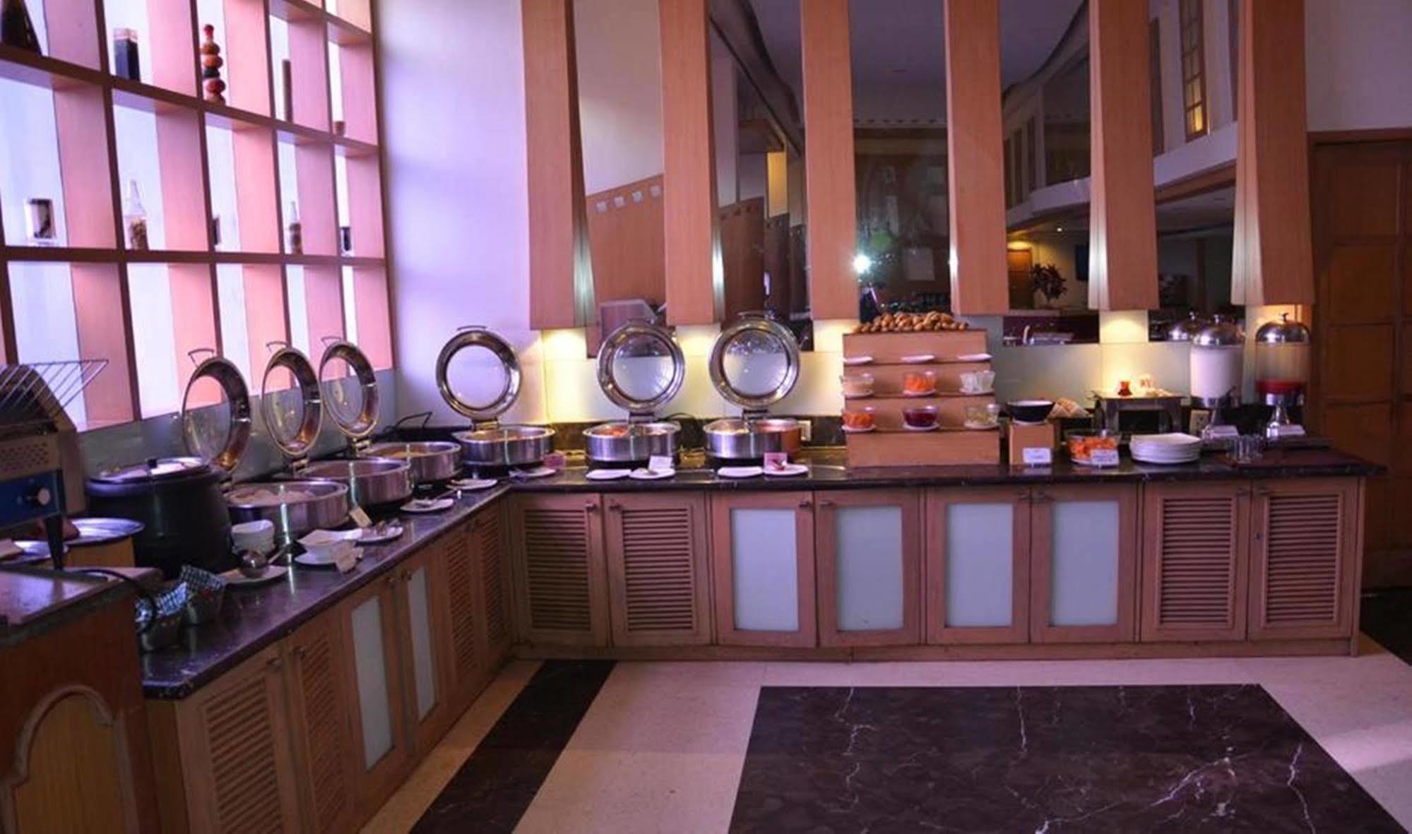 Vits Aurangabad Hotel Exterior photo